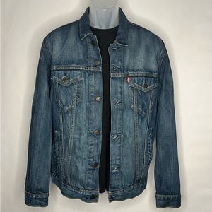 Levi’s denim jacket